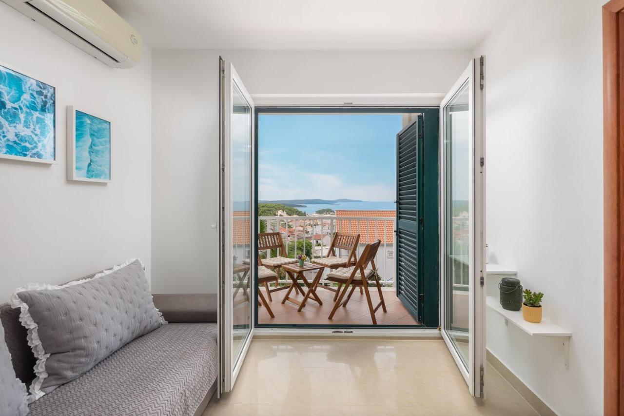 Maki Apartments Hvar Town Bagian luar foto