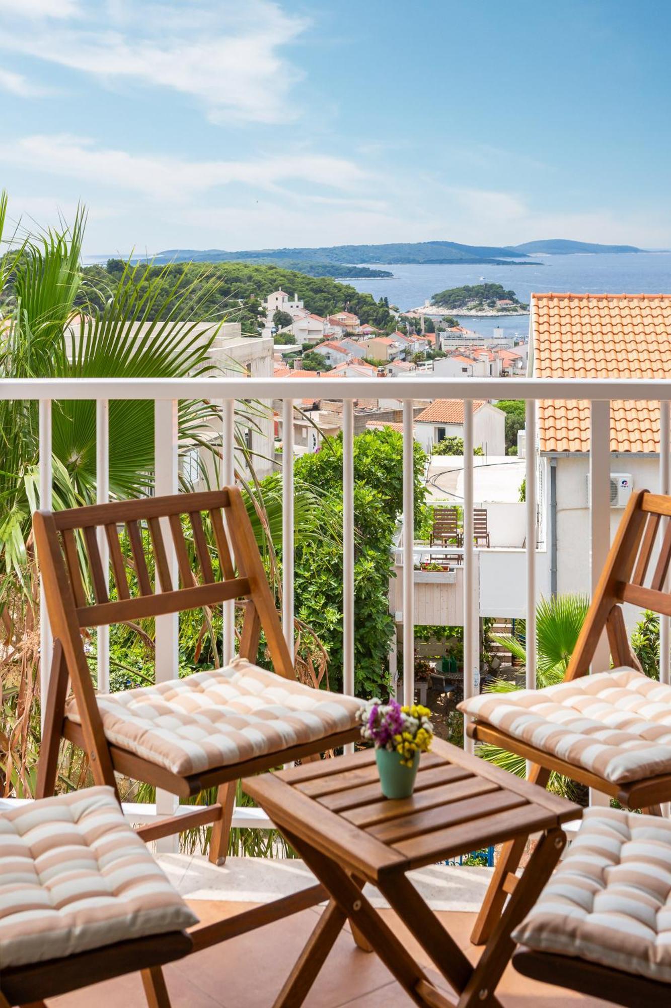 Maki Apartments Hvar Town Bagian luar foto