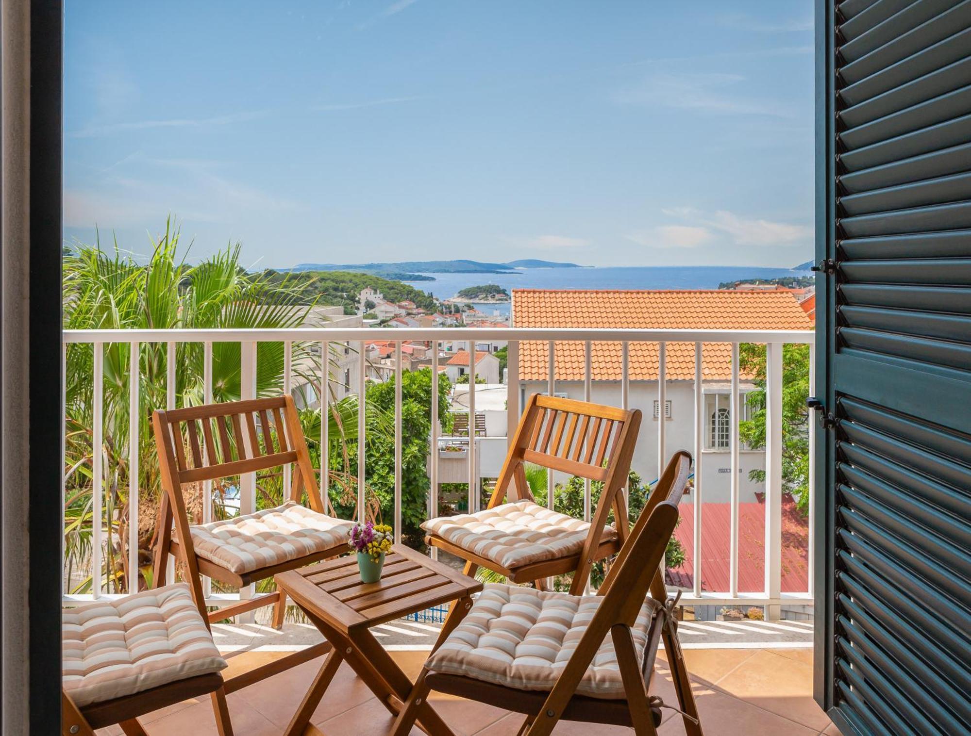 Maki Apartments Hvar Town Bagian luar foto